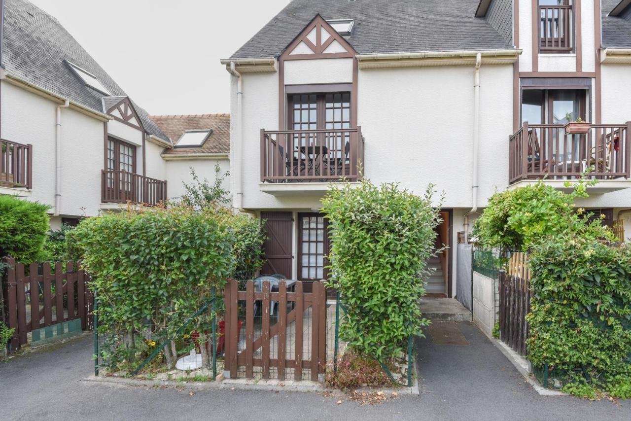 Le Voilier Apartman Courseulles-sur-Mer Kültér fotó